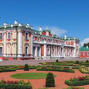 Old town, Kadriorg, Japanese Garden, Pirita, Tallinn TV tower (3 hours)
