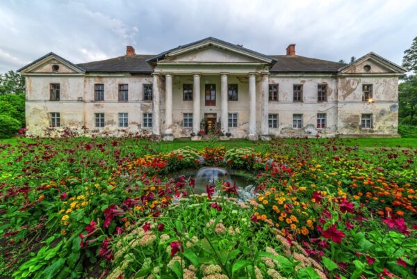 Kirna Manor (Tulps Paradise, Place of Power, Healing and meditation) (4-5 hours)